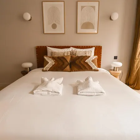 Stylish Close To The Eiffel Tower * Paris